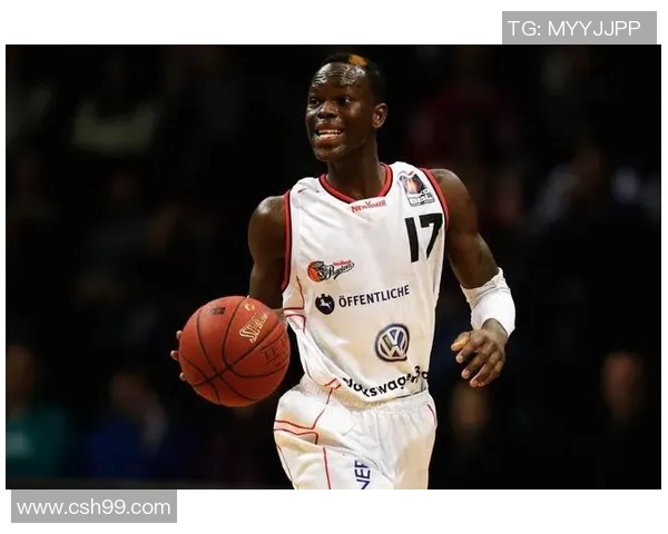 赫伯特琼斯的篮球之路与成就：从新秀到明星的成长历程