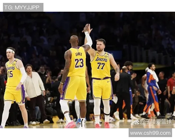 2018年10月13日湖人与勇士的激烈对决回顾与精彩瞬间分析